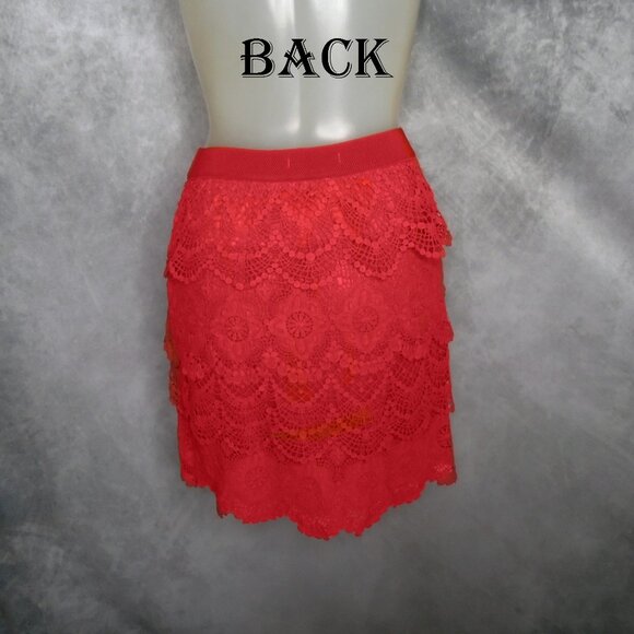 Mini Pencil Skirt Red Lace! for a Special Date - Picture 3 of 8
